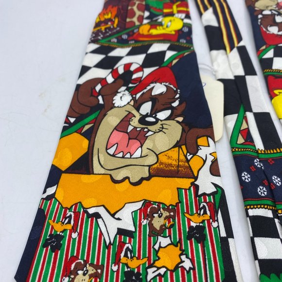 Looney Tunes Mania Christmas Tie - Picture 2 of 6